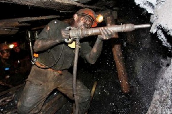 Львівським шахтарям почали гасити борги з зарплати