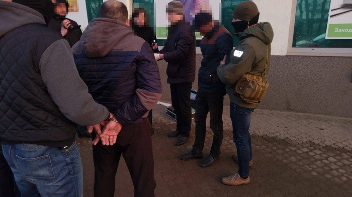 На Львовщине СБУ разоблачила полицейского-вымогателя