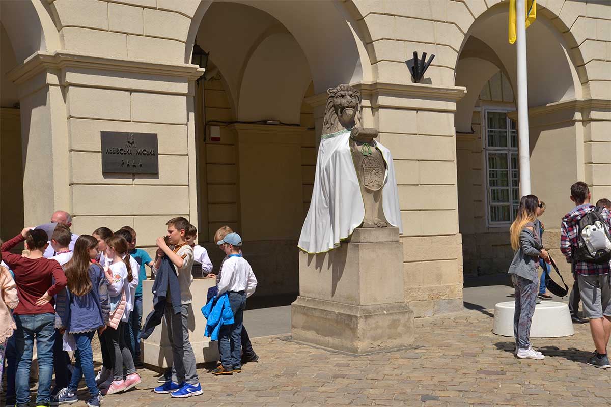 Дітям у Львові організують безкоштовні екскурсії (програма)
