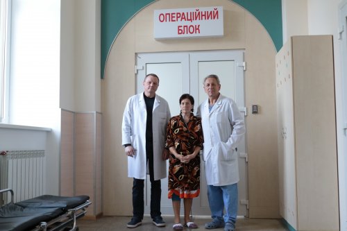 Львівські кардіохірурги провели унікальну операцію на серці