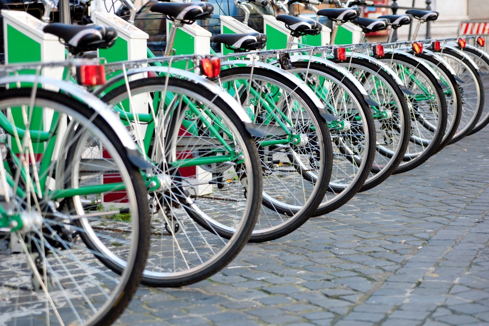 Львовская мэрия решила пересадить чиновников на велосипеды