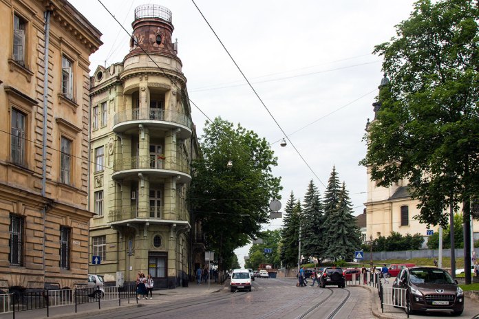 Во Львове приглашают на обсуждение ремонта улицы Степана Бандеры