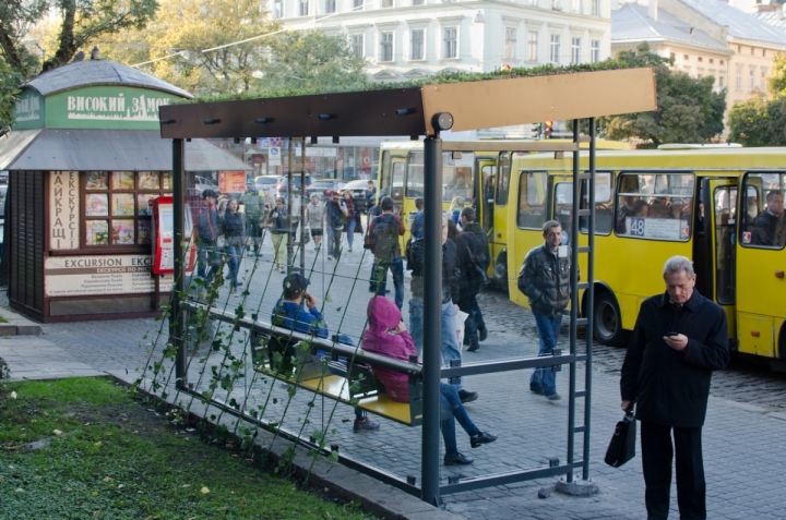 На Кульпарківській облаштують нові зупинки громадського транспорту
