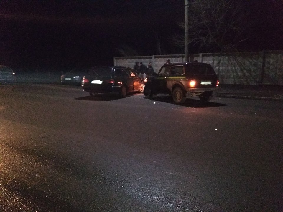 У Дрогобичі 20-річний хлопець на BMW потрапив у ДТП (фото)