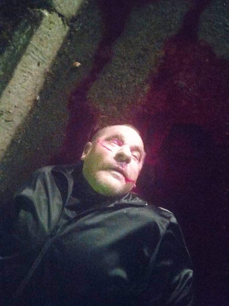 Неподалік львівського вокзалу виявлено тіло чоловіка (фото 18+)