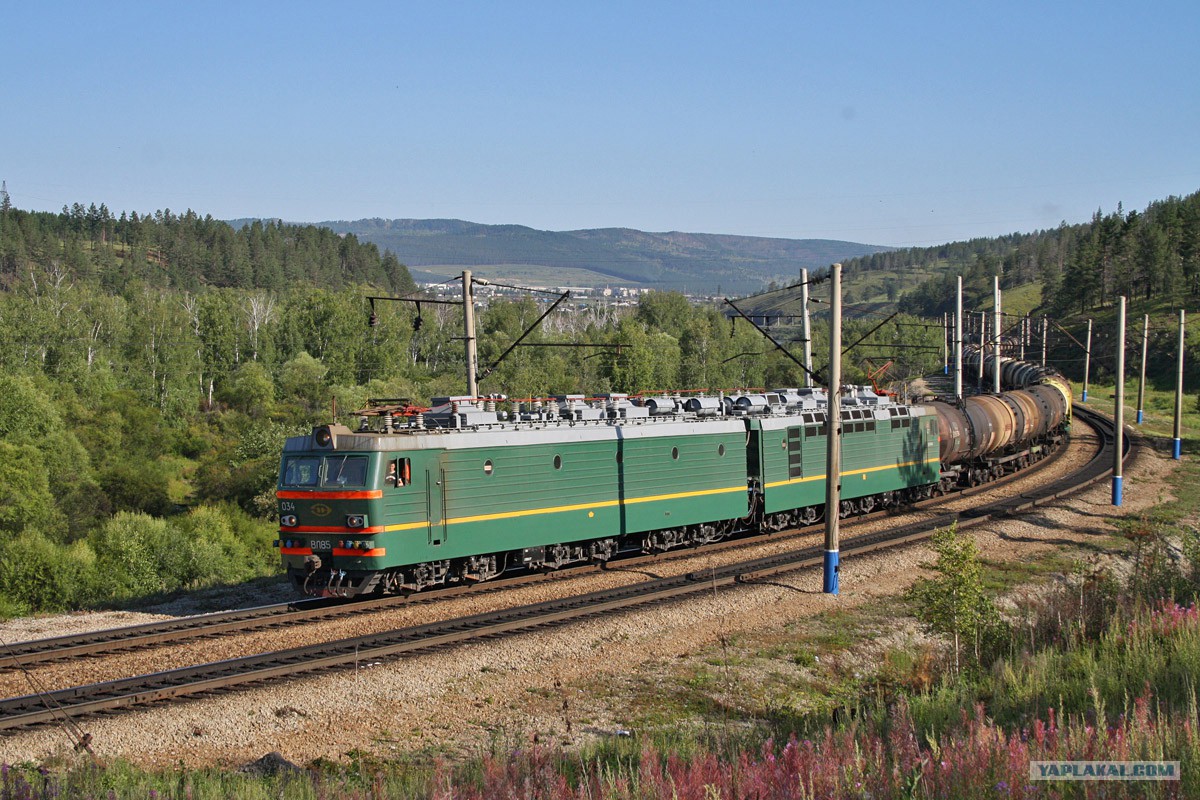 На Львовской железной дороги начали пускать стовагонные составы