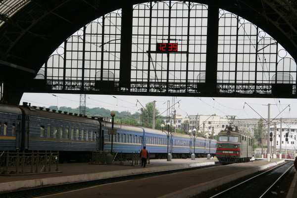 Львовские поезда летом будут охлаждать