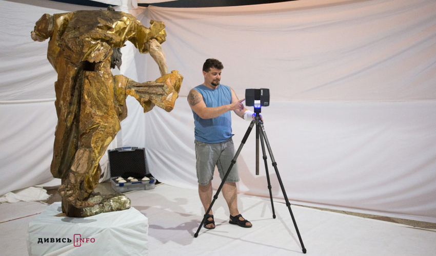 Во Львове реализую уникальный проект по 3D-сканированию скульптур Пинзеля