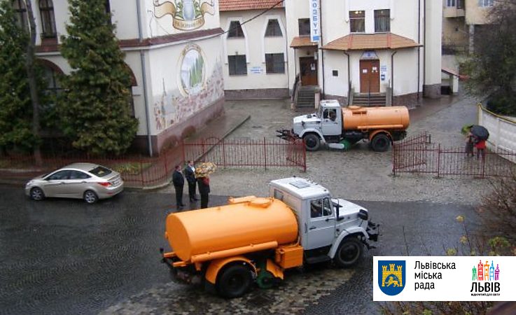 Жителей Тракта Глинянского во Львове обеспечат привозной водой (адреса)