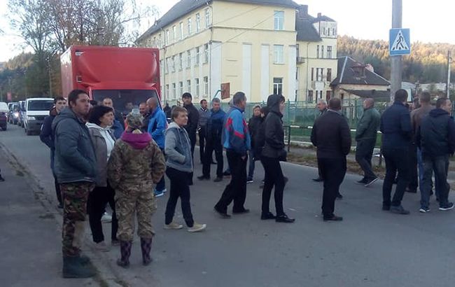 В Бориславе жители на несколько часов перекрыли дорогу