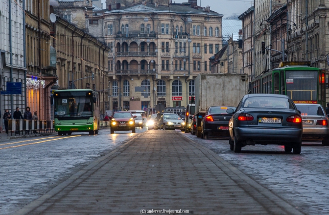 Екологи назвали перехрестя Львова з найбруднішим повітрям