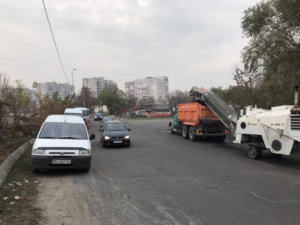 У Львові розпочали ремонт дороги в сторону Жовкви