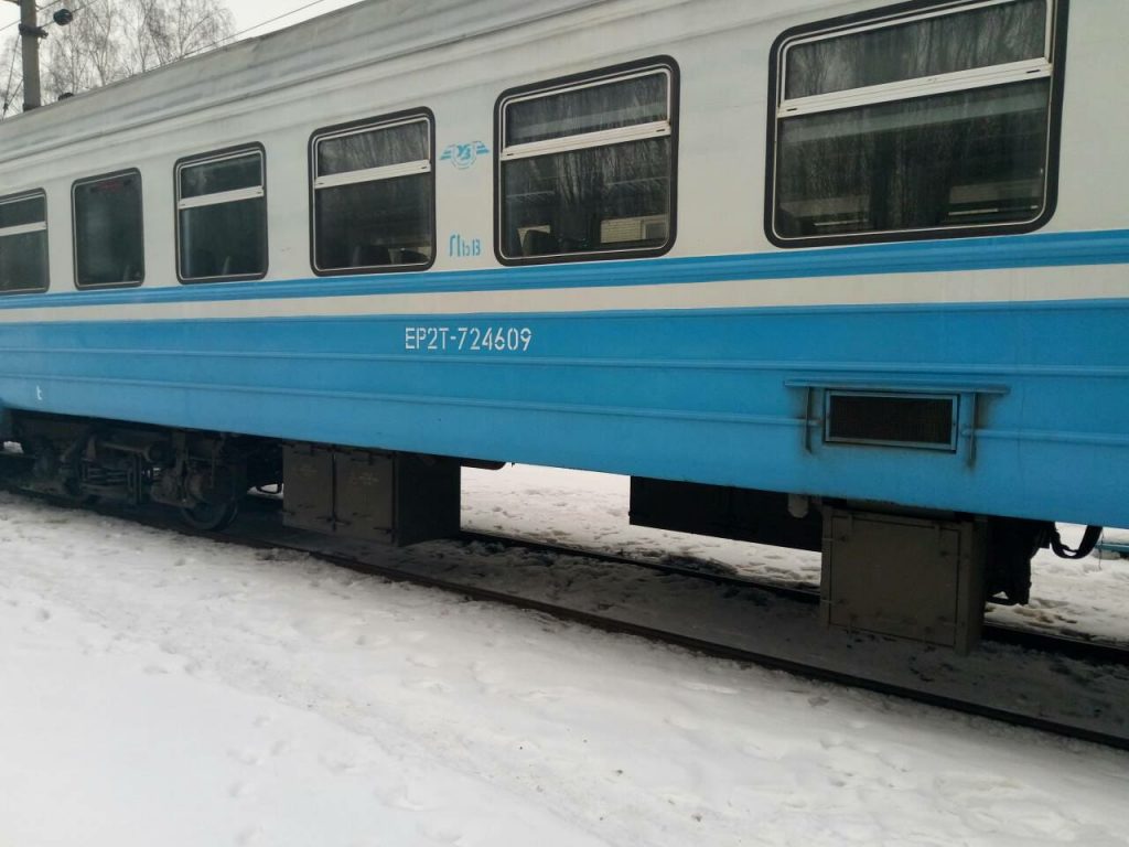 Некоторые львовские поезда временно изменят расписание