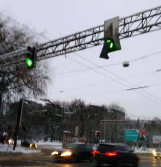 На вулиці Городоцькій автомобілям загрожує світлофор