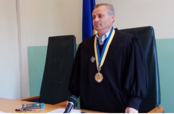 Стали відомі подробиці затримання судді-хабарника на Львівщині