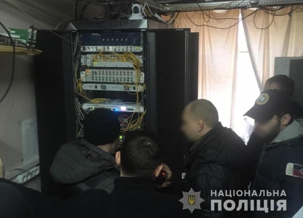 На Львівщині викрили нелегальну мережу телеканалів