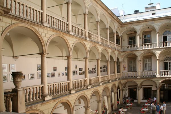 Исторический музей во Львове поднял стоимость услуг