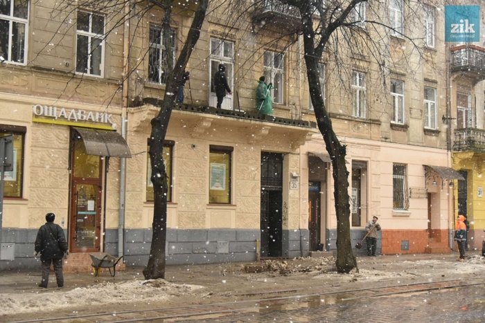 У Львові обстежили безпечність фасадів – що виявили