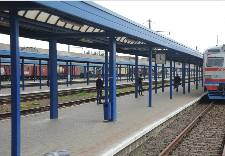 Львовская железная дорога внесла изменения в график движения пригородных поездов