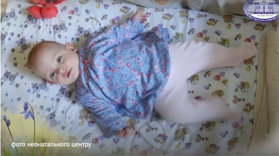 У Львові хочуть удочерити дівчинку, що народилася з вагою 380 грамів