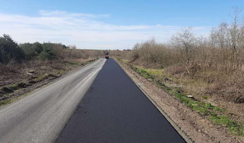На Яворівщині триває ремонт автомобільної дороги Черчик-Оселя-Дернаки
