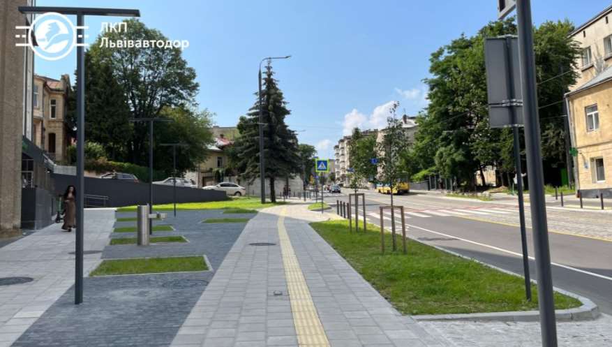 На території громадського простору на вул. Шевченка, 30 висадять 10 дерев