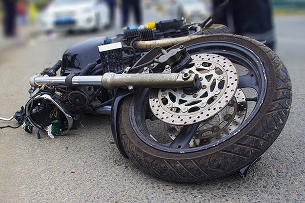 На Львівщині мотоцикліст загинув, в’їхавши у бетонну огорожу