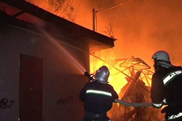 В Бориславе спасали людей на пожаре