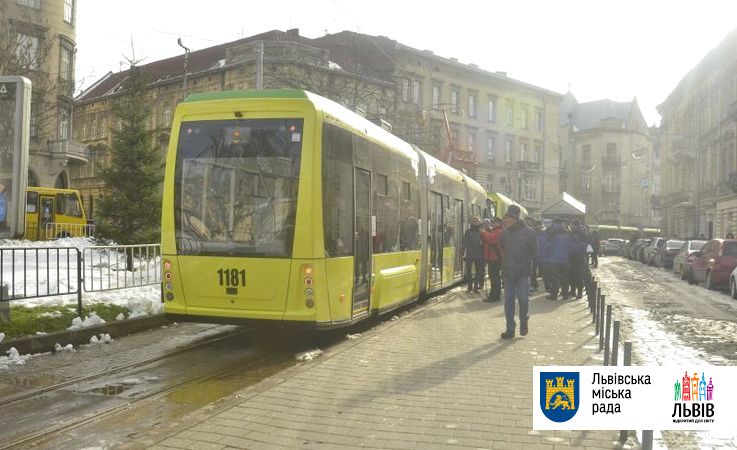 Як працюватиме транспорт на Великодні свята