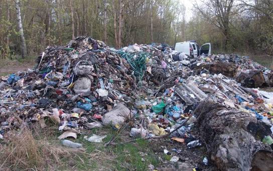 У Чорнобилі знайшли сміття зі Львова (фото)