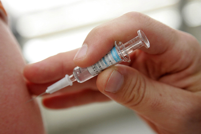 На Львовщине девочек вакцинируют от рака шейки матки