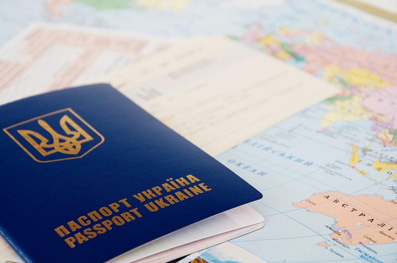 В ЦПАУ возобновили оформление паспортов