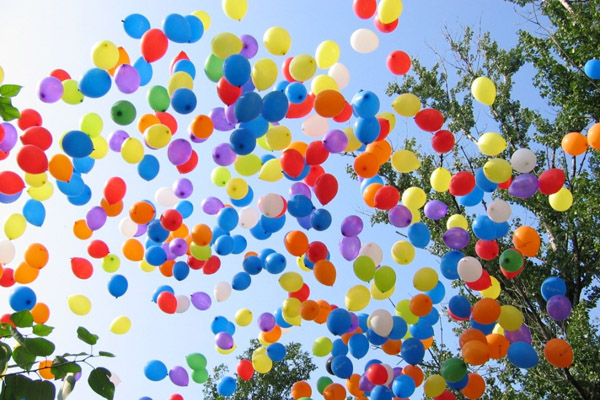 В парке "На валах" сегодня запустят воздушные шары