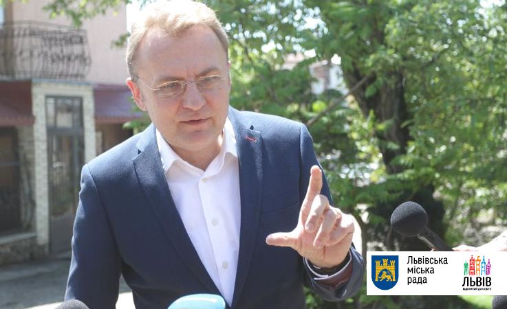 Через сміттєву проблему на допити можуть викликати журналістів