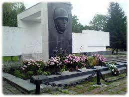 У Трускавці реконструюватимуть меморіал радянським воїнам