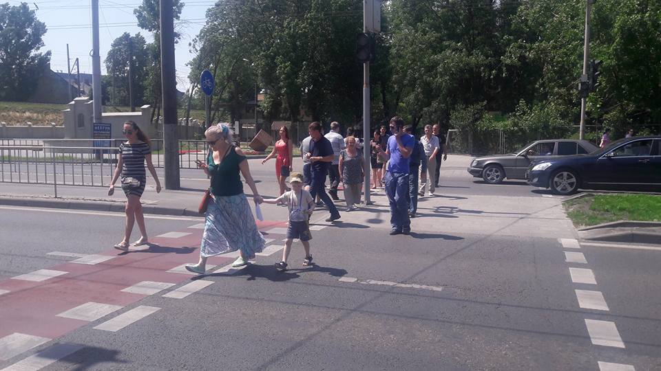 Вулиця Чорновола перекрита протестувальниками (фото, відео)