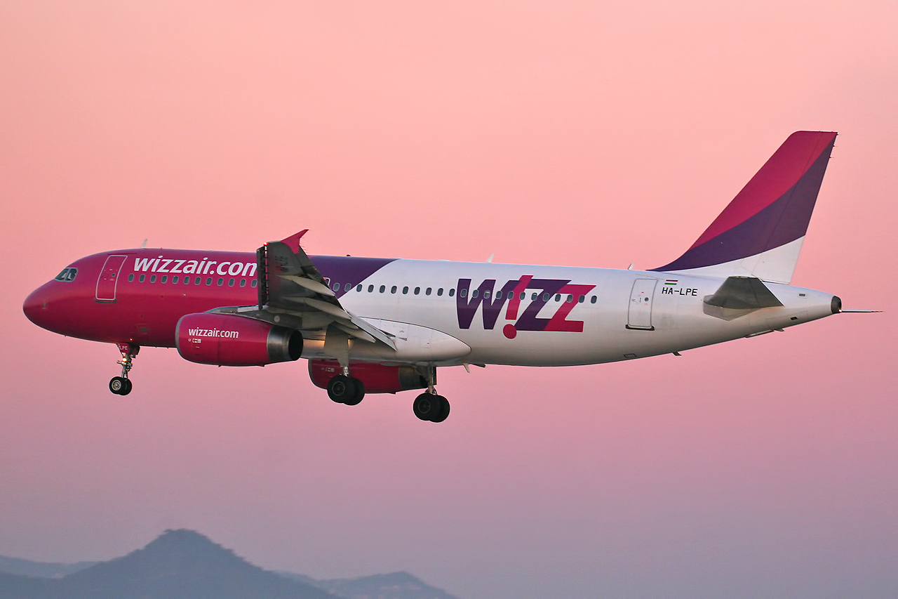 Wizz Air запропонував альтернативу скасованим рейсам Ryanair