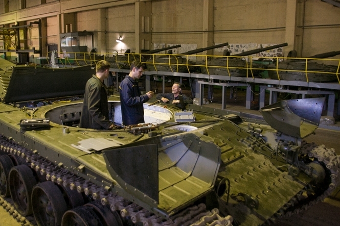 Стало известно, за что задержано руководство Львовского бронетанкового завода