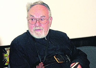 На Львівщині священник-екзорцист став почесним громадянином