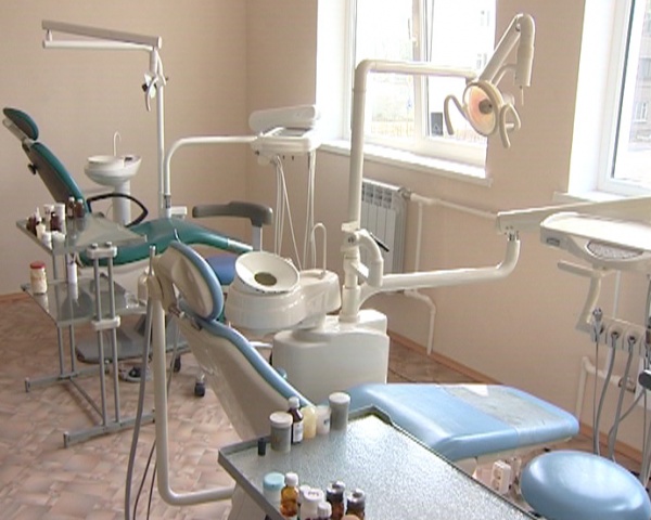 Прокуратура занялась невыплатой зарплаты львовским стоматологам