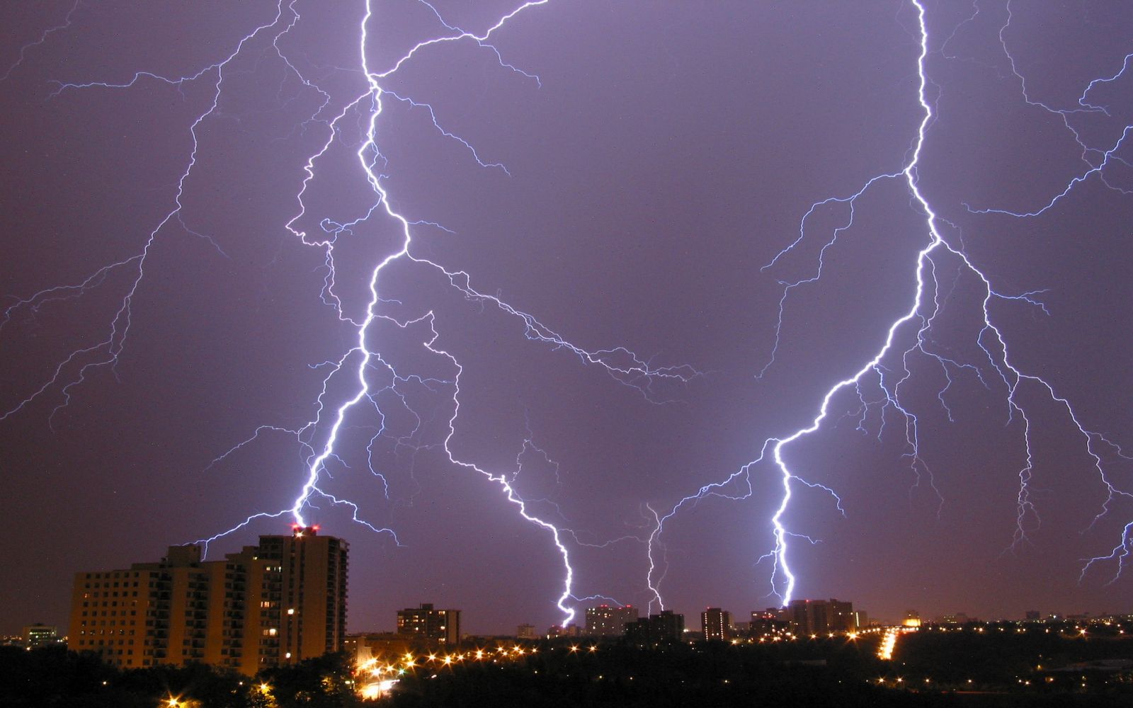У Львові - штормове попередження