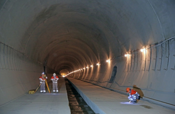 Між Львівщиною й Закарпаттям прокладено тунель (фото)