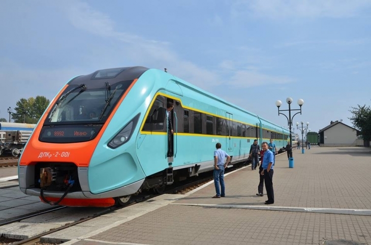 На Львівській залізниці збільшать швидкість руху поїздів