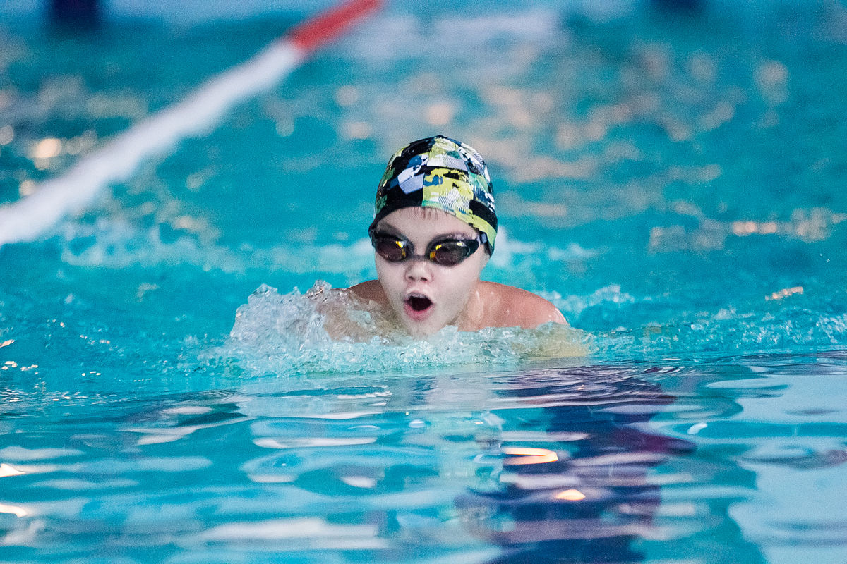 Школьников Львова будут учить плаванию