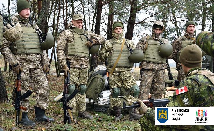 У Львові запрошують подивится на ротацію канадських військових