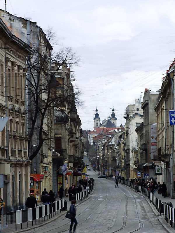 На улице Дорошенко обустроят пешеходную зону