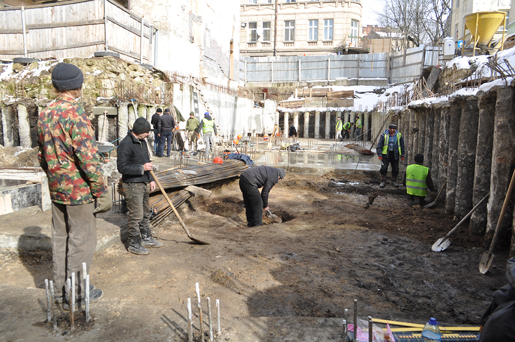 У центрі Львова археологи натрапили на старовинну споруду
