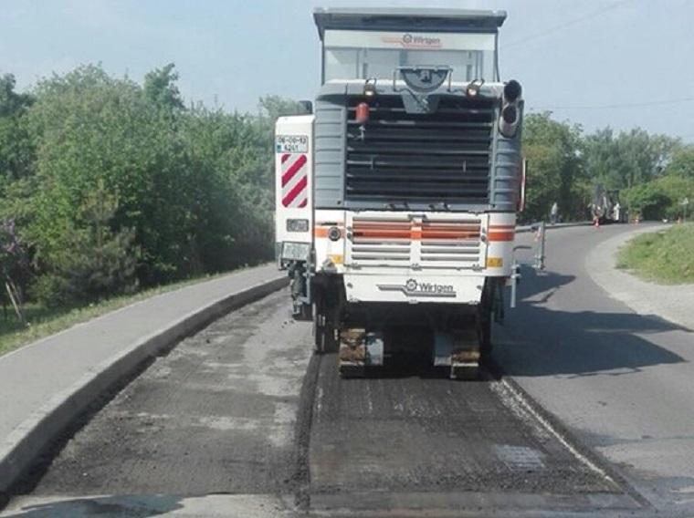 Підрядника на Львівщині змусили переробити неякісну дорогу