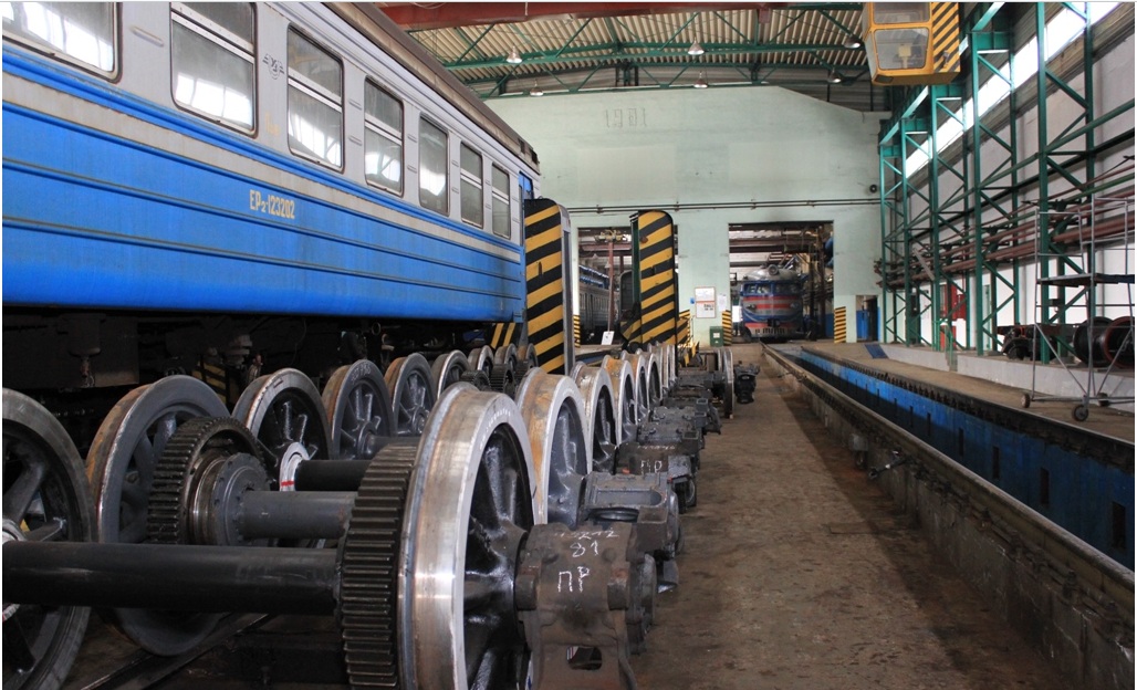 Львівська залізниця планує збільшити кількість вагонів в електричках