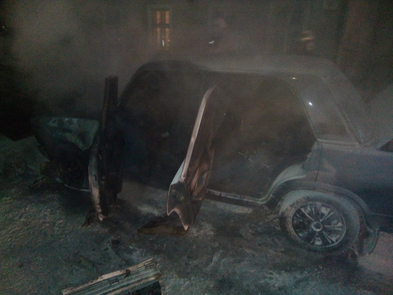У Львові під час ДТП загорілася автівка